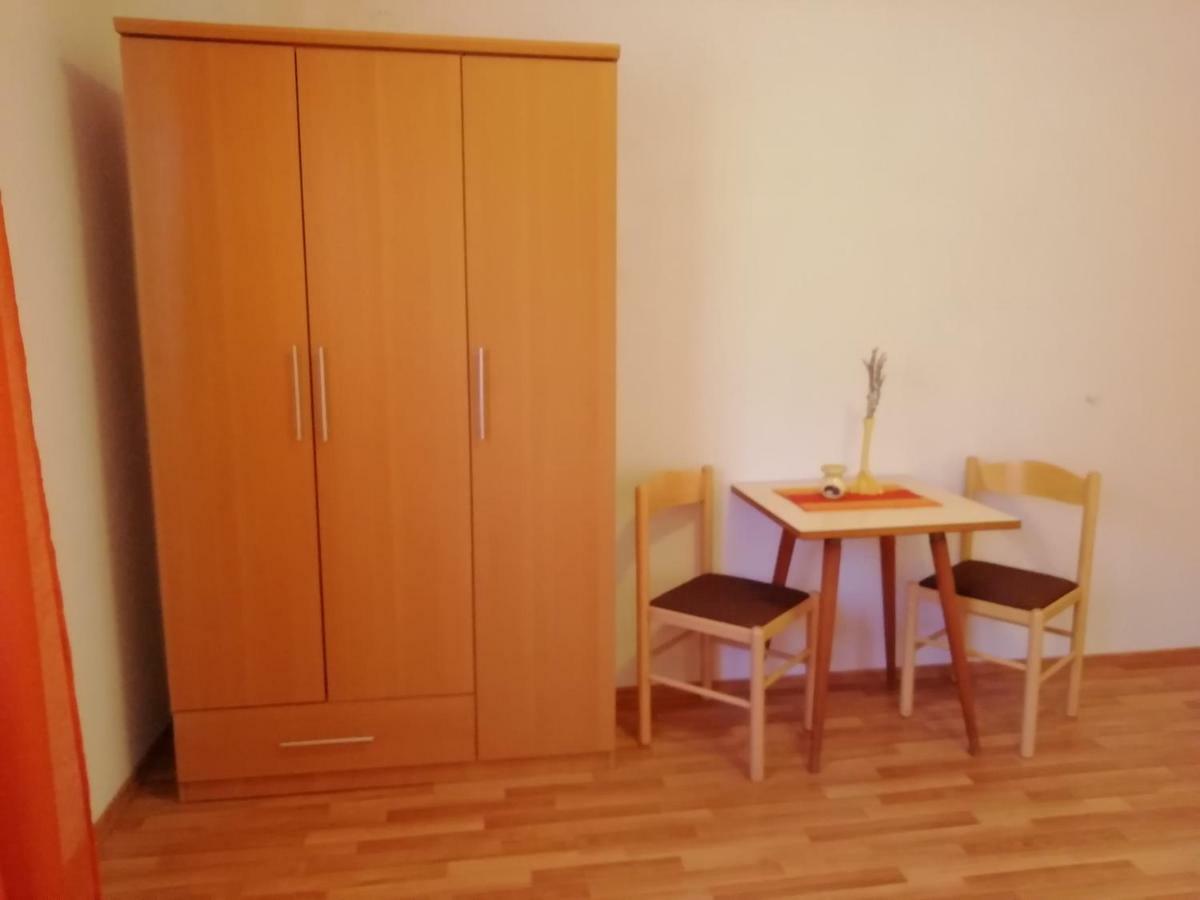 Apartments Jadranka Ivana Пула Экстерьер фото